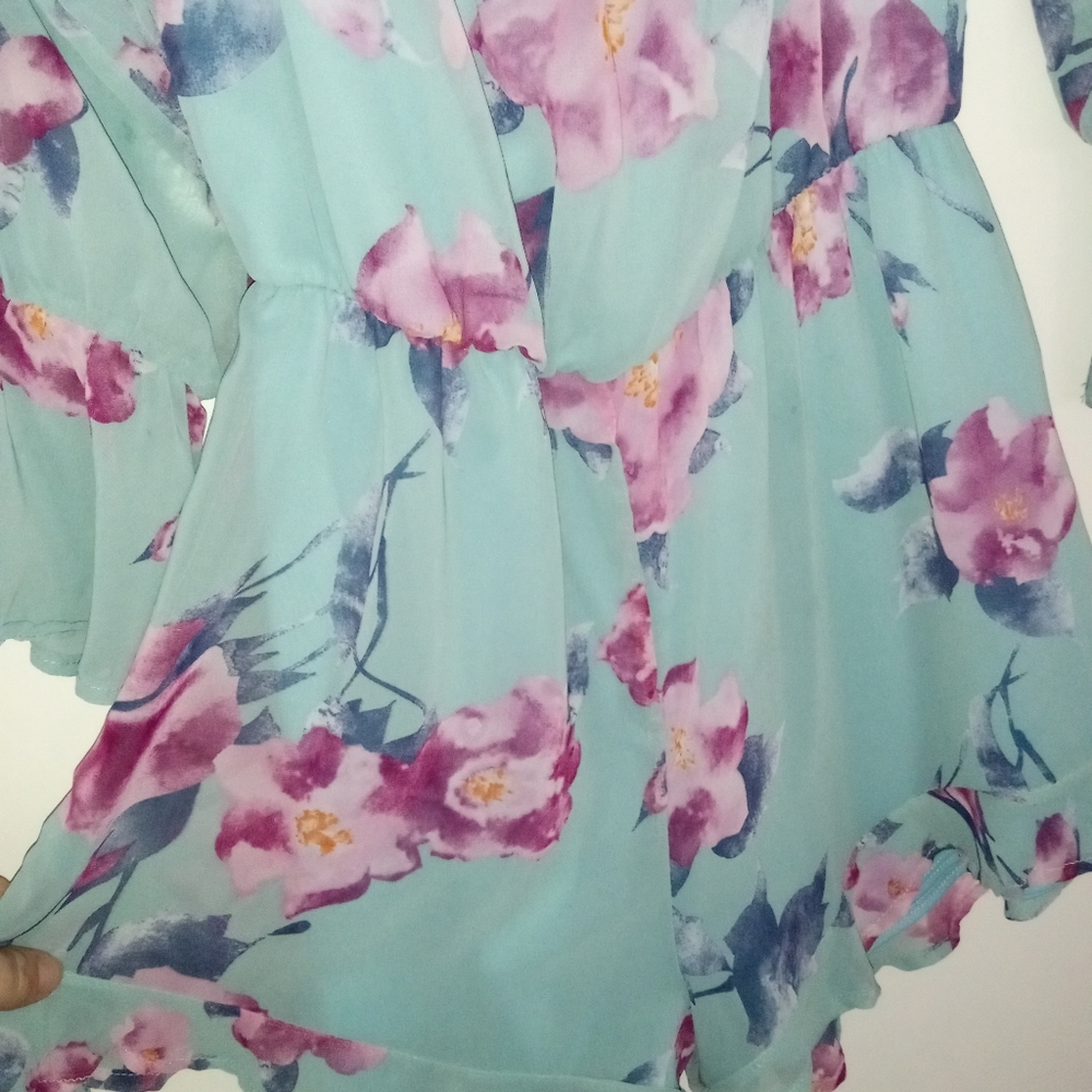 Romper - Picture 2 of 3